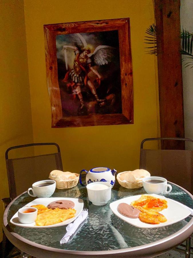 Hotel Posada San Miguel Antigua Esterno foto